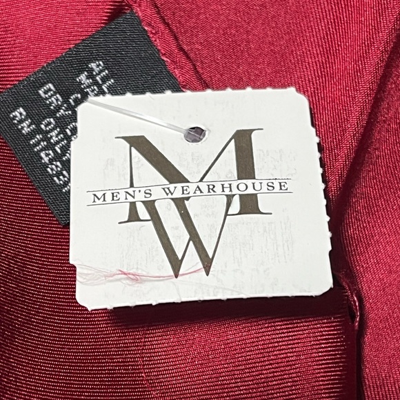 Men’s Wearhouse red handkerchief. - Picture 3 of 3